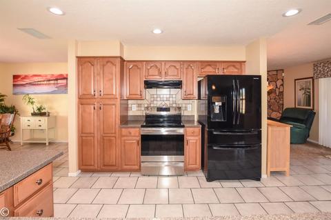 7566 Windsor Ave, Hesperia, CA 92345 photo 25