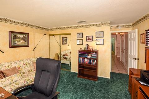 7566 Windsor Ave, Hesperia, CA 92345 photo 37