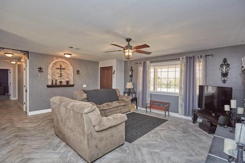 7375 I Ave, Hesperia, CA 92345 photo 5