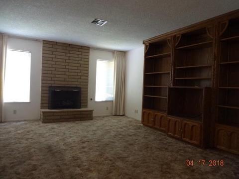 17785 Sultana St, Hesperia, CA 92345 photo 2