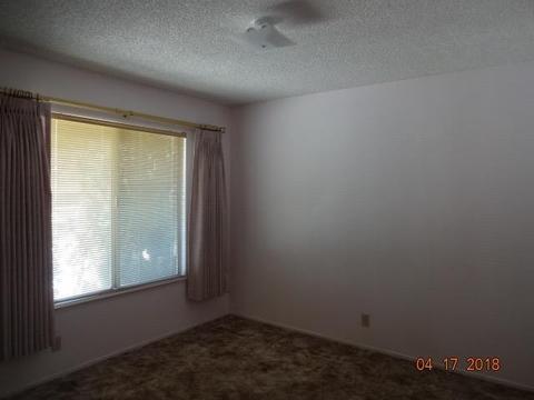 17785 Sultana St, Hesperia, CA 92345 photo 11