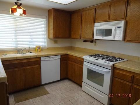 17785 Sultana St, Hesperia, CA 92345 photo 4