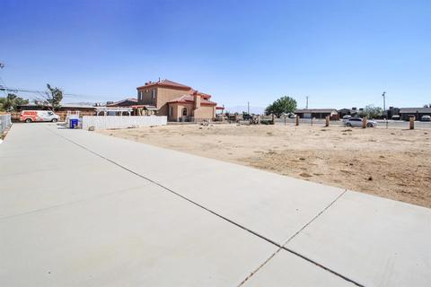 Undisclosed, Apple Valley, CA 92307 photo 46