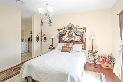 Undisclosed, Apple Valley, CA 92307 photo 27