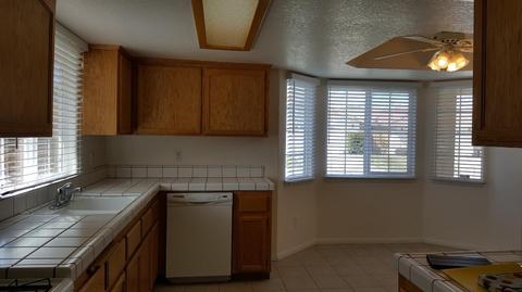 9581 Conicera Ct, Phelan, CA 92371 photo 8