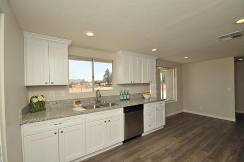 15350 Erie Rd, Apple Valley, CA 92307 photo 9