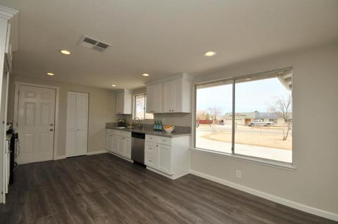 15350 Erie Rd, Apple Valley, CA 92307 photo 10