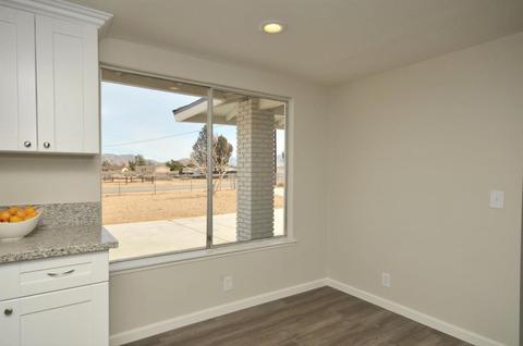 15350 Erie Rd, Apple Valley, CA 92307 photo 11
