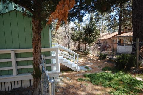 1805 Linnet Rd, Wrightwood, CA 92397 photo 4