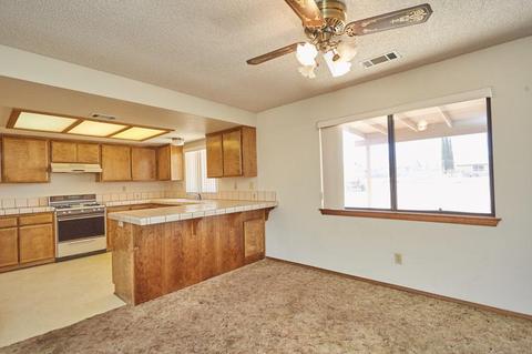 8196 Sherborn Ave, Hesperia, CA 92345 photo 11