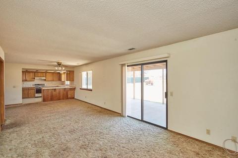 8196 Sherborn Ave, Hesperia, CA 92345 photo 12