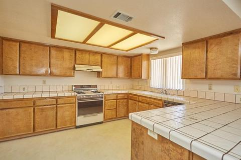 8196 Sherborn Ave, Hesperia, CA 92345 photo 8