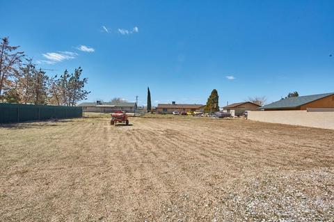8196 Sherborn Ave, Hesperia, CA 92345 photo 25
