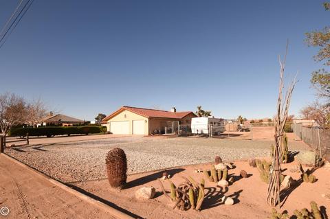 10838 4th Ave, Hesperia, CA 92345 photo 2