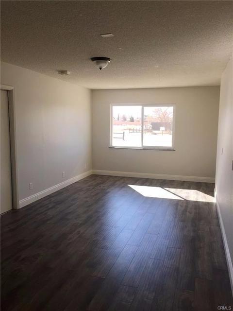Undisclosed, Apple Valley, CA 92308 photo 12