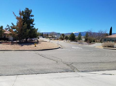 9599 Palo Verde Ct, Phelan, CA 92371 photo 23