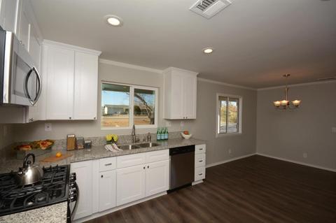 15350 Hercules St, Hesperia, CA 92345 photo 6