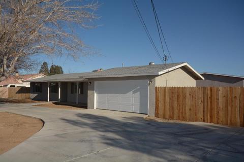 15350 Hercules St, Hesperia, CA 92345 photo 2