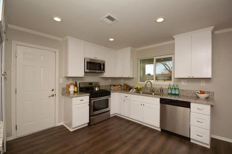 15350 Hercules St, Hesperia, CA 92345 photo 5