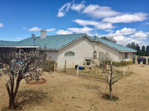 9430 Sierra Vista Rd, Phelan, CA 92371 photo 27
