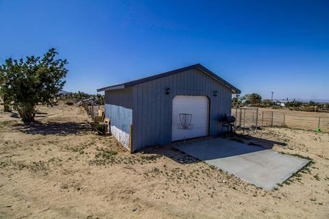 9034 Malpaso Rd, Phelan, CA 92371 photo 7