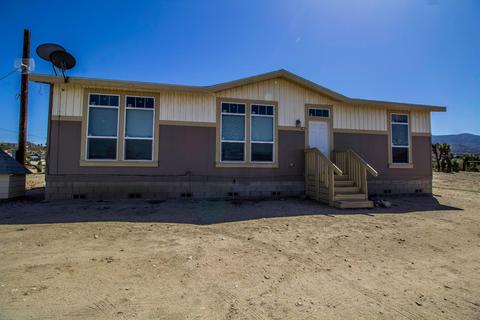 9034 Malpaso Rd, Phelan, CA 92371 photo 3