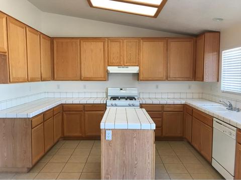 21130 Sitting Bull Rd, Apple Valley, CA 92308 photo 7
