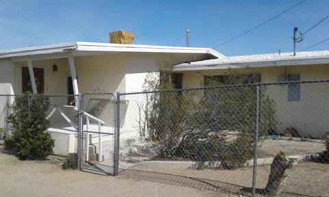 19576 Pauba Rd, Apple Valley, CA 92307 photo 2