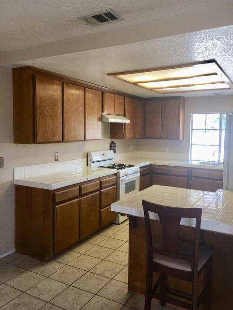 16664 Ocotilla Rd, Apple Valley, CA 92307 photo 2
