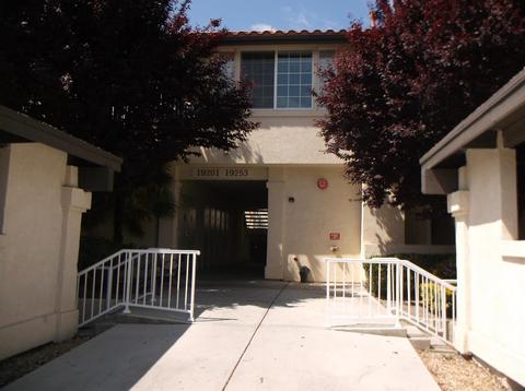 19231 Palo Verde Dr, Apple Valley, CA 92308 photo 1