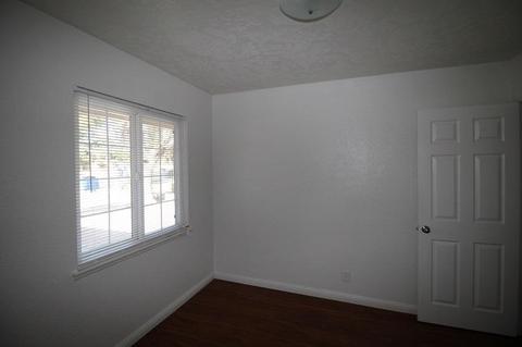 1229 E Navajo St, Barstow, CA 92311 photo 23