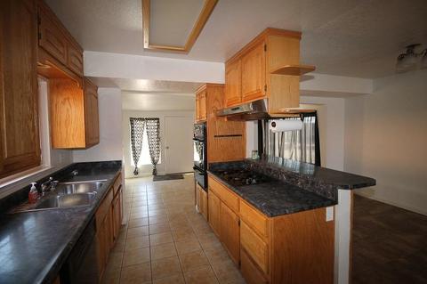 1229 E Navajo St, Barstow, CA 92311 photo 14