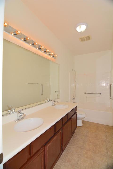 11192 Shanandoah St, Adelanto, CA 92301 photo 26
