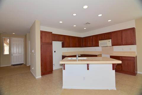 11192 Shanandoah St, Adelanto, CA 92301 photo 5