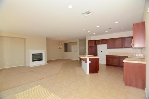 11192 Shanandoah St, Adelanto, CA 92301 photo 4