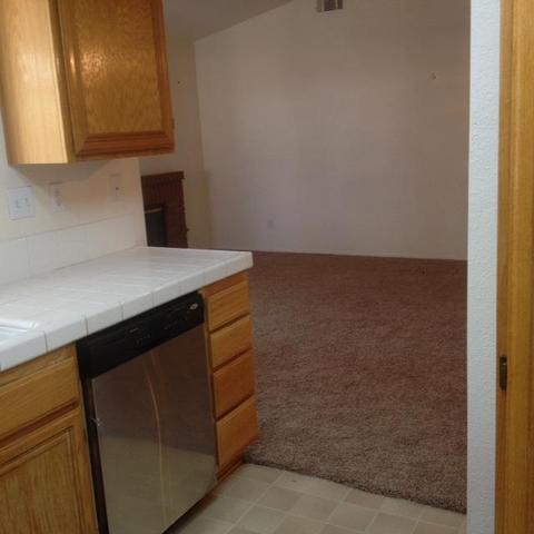 15245 Rose Pl, Adelanto, CA 92301 photo 10