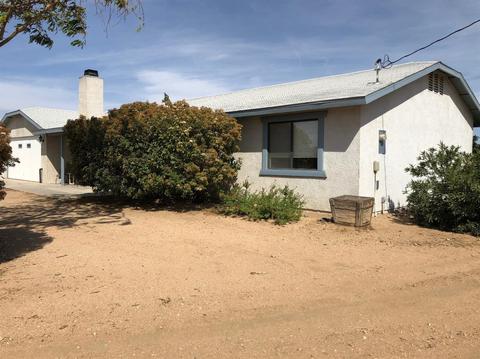 6829 Juniper Rd, Phelan, CA 92371 photo 2