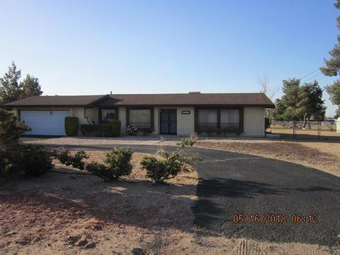 15242 Orange St, Hesperia, CA 92345 photo 2