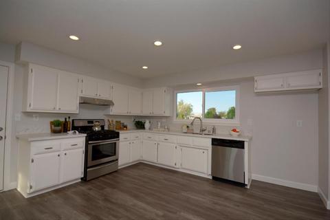 12815 Tamiani Rd, Apple Valley, CA 92308 photo 11