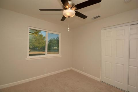 12815 Tamiani Rd, Apple Valley, CA 92308 photo 14