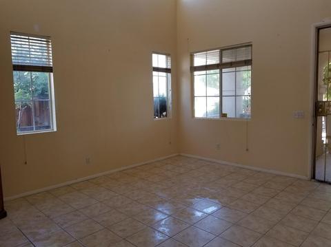 11685 Villa St, Adelanto, CA 92301 photo 9