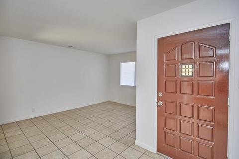 9914 Locust Ave, Hesperia, CA 92345 photo 5