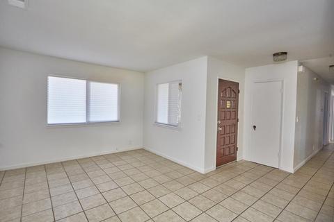 9914 Locust Ave, Hesperia, CA 92345 photo 6