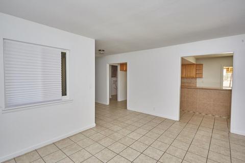 9914 Locust Ave, Hesperia, CA 92345 photo 7