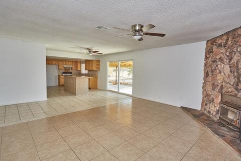 9914 Locust Ave, Hesperia, CA 92345 photo 12