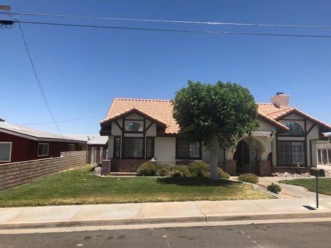 1141 Arroyo Dr, Barstow, CA 92311 photo 2