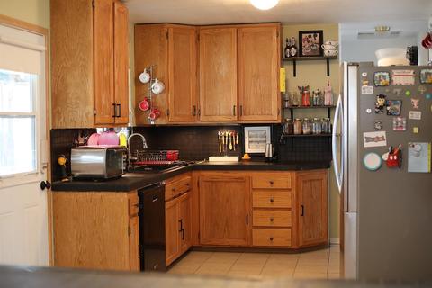 37501 Ables St, Lucerne Valley, CA 92356 photo 4