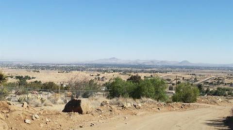 9037 Pauhaska Rd, Apple Valley, CA 92308 photo 37