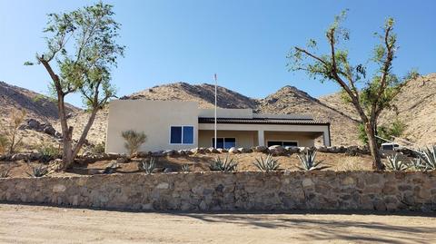 9037 Pauhaska Rd, Apple Valley, CA 92308 photo 1