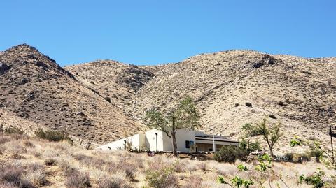 9037 Pauhaska Rd, Apple Valley, CA 92308 photo 5